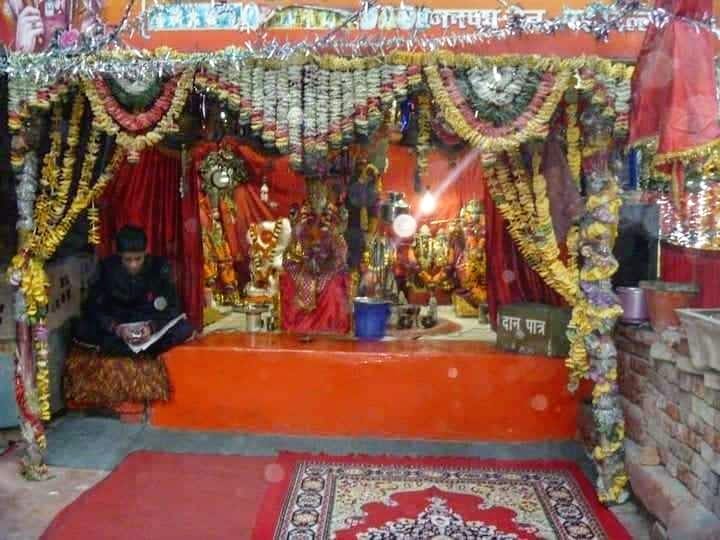 altares oracioón india